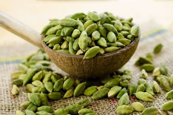 Benefits of Spices: Cardamom